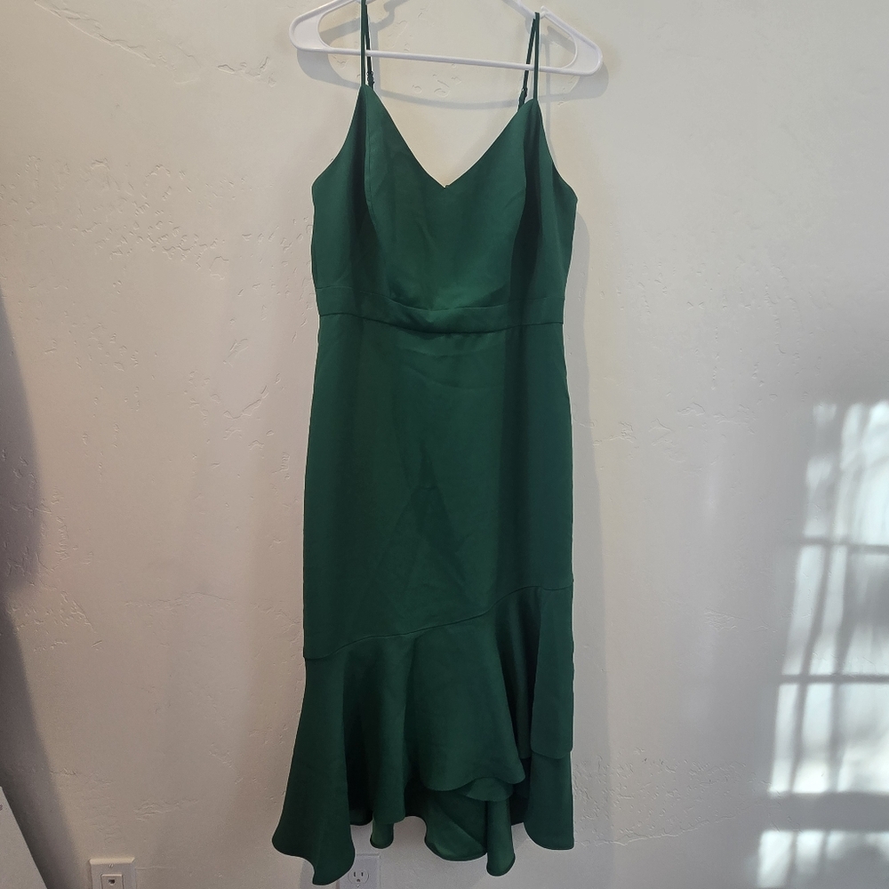 Green Dress - Picture 9 of 10